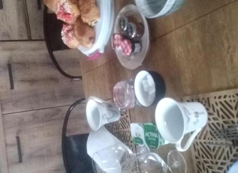 豪华房间, Virginie Et Serge