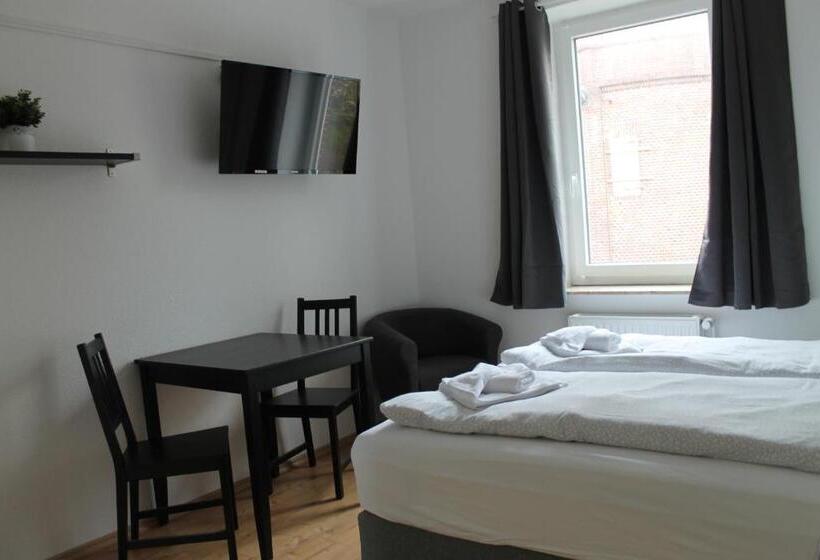 Номер Стандарт, Boardinghouse Georgsheil