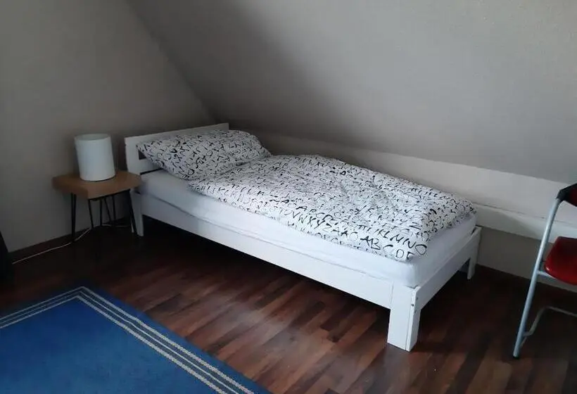 バス共有のスタンダードルーム, Bassener Monteurwohnung