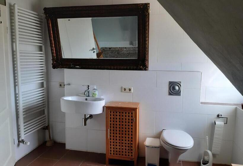 标准单人间共用浴室, Bassener Monteurwohnung