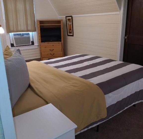 غرفة قياسية, Brick House Retreat