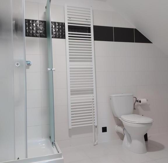 标准三人间, Penzion Drnovec