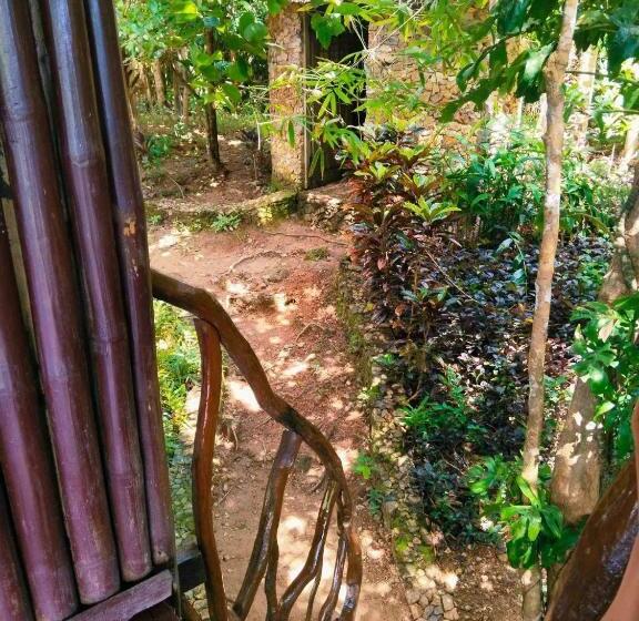 اتاق لوکس با بالکن و چشمانداز دریا, Sanctuaria Treehouses Busuanga