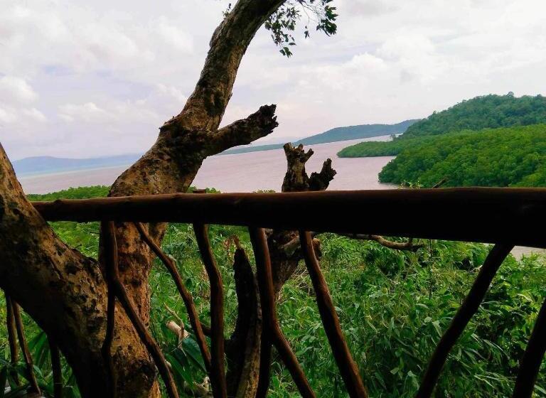 Номер Стандарт Вид на Море с Балконом, Sanctuaria Treehouses Busuanga