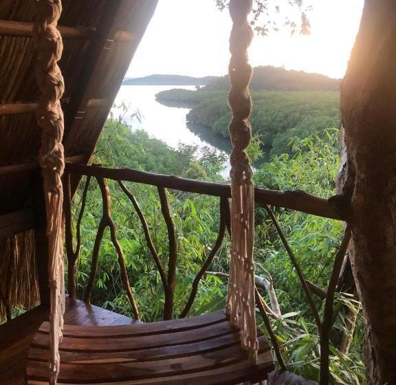 Номер Стандарт Вид на Море с Балконом, Sanctuaria Treehouses Busuanga