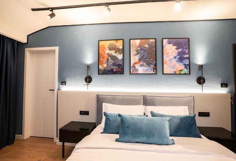 استودیو استاندارد با تخت کینگ, Emil Balaban Luxury Apart