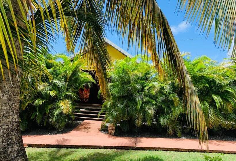 بنگله خانوادگی, Domaine Saint François