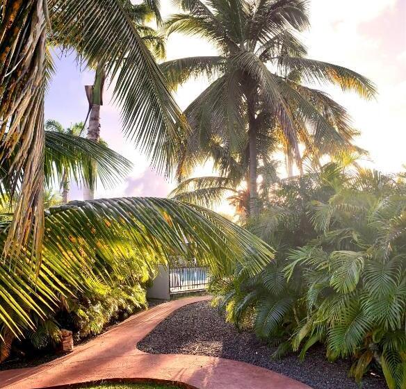 بنگله خانوادگی, Domaine Saint François