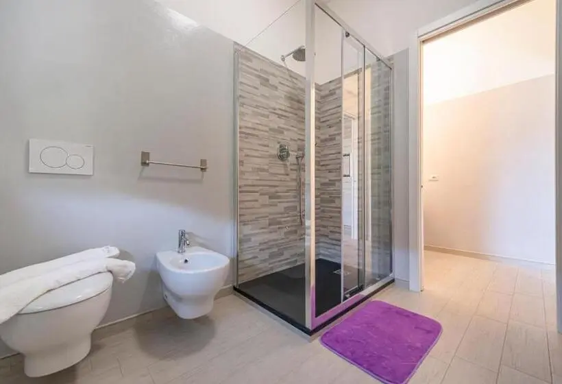 Standard Kolmen Hengen Huone, Affittacamere Arcobaleno