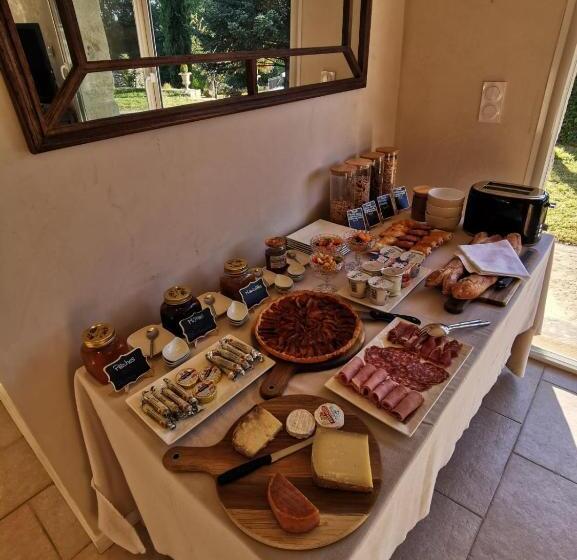 سوییت خانوادگی, Au Clos De Mathilde