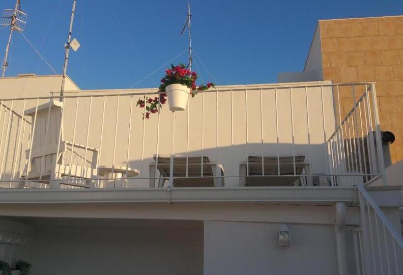 غرفة قياسية, Polignano Bonita