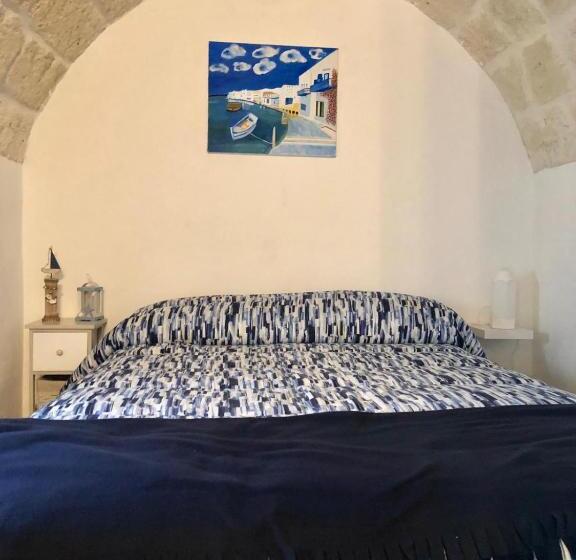 غرفة قياسية, Polignano Bonita