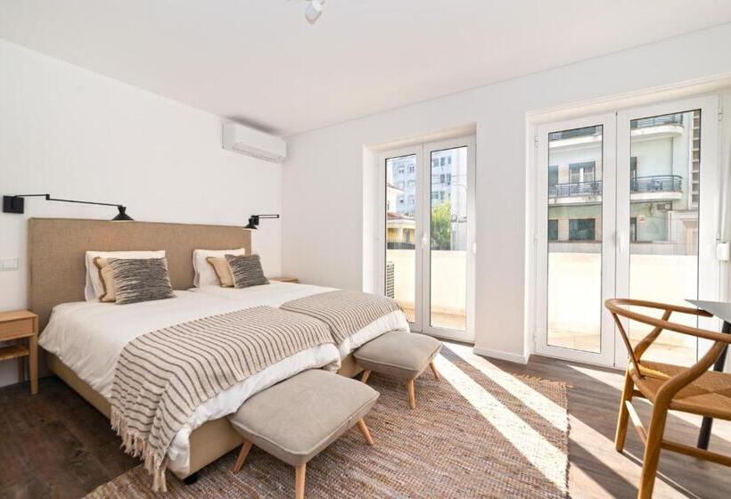 سوییت لوکس, The Albuquerque Suites