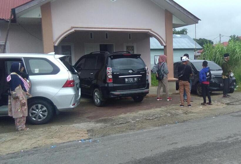 Номер Deluxe, Zahra Syariah Home Stay