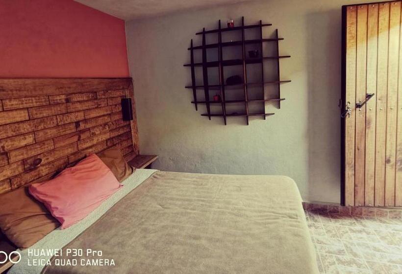 غرفة عائلية, Posada Mi Angel