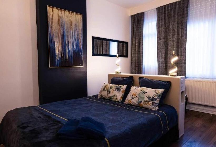 Номер Стандарт, A La Villa Perroy Les Chambres Sont Spacieuses Et Les Petit Déjeuners Offerts