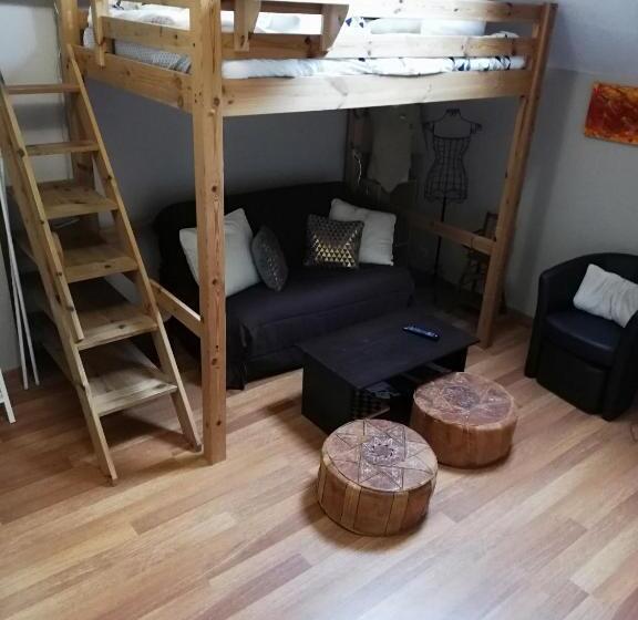 Семейный Номер, Celine Home