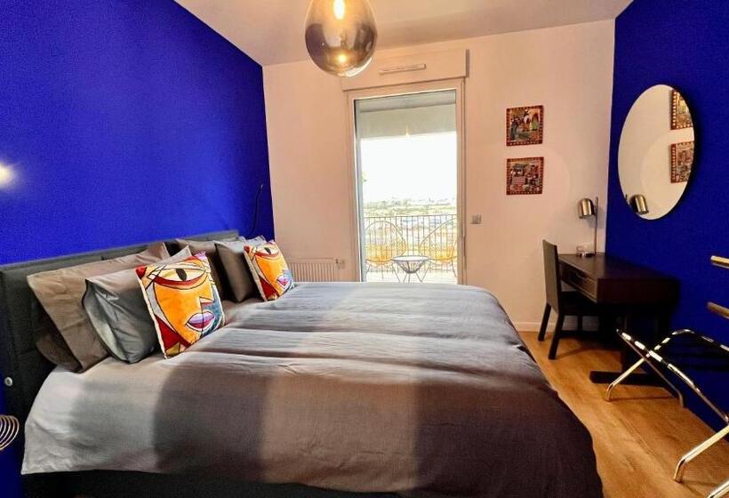 Апартаменты 1 Спальня с Террасой, Chambre D Hôtes Sur île De Nantes