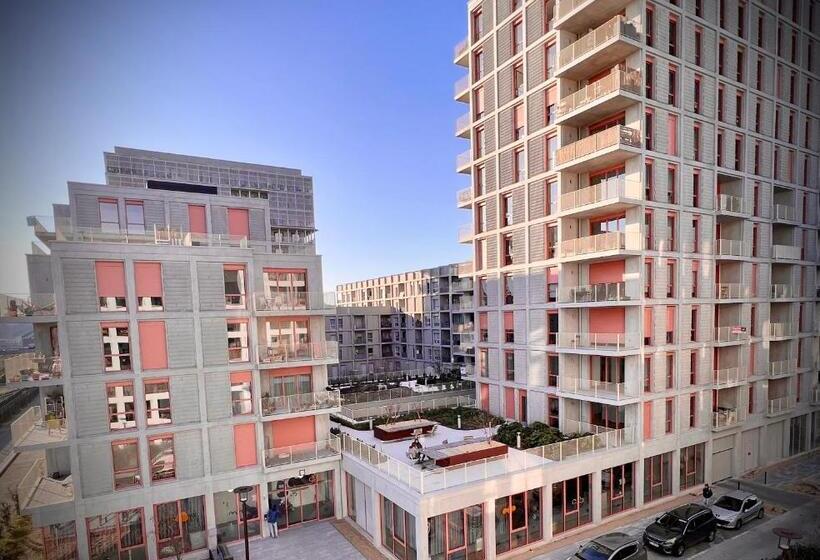 آپارتمان 1 خوابه با تراس, Chambre D Hôtes Sur île De Nantes