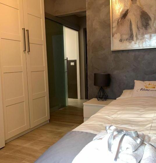 اتاق استاندارد یک نفره, Klemi, Rooms In Old Town Dolomia Best Home Check In Automatico