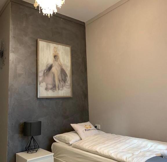 اتاق استاندارد یک نفره, Klemi, Rooms In Old Town Dolomia Best Home Check In Automatico