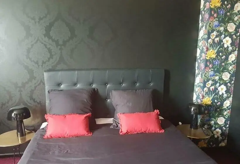 スーペリアールーム, A La Villa Perroy Les Chambres Sont Spacieuses Et Les Petit Déjeuners Offerts