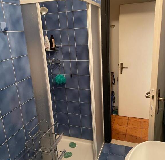 Студия Стандарт, Bethel House