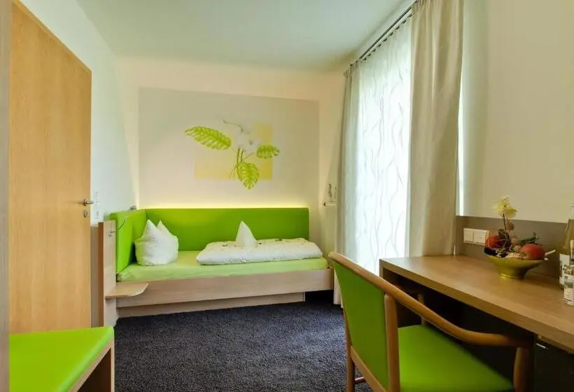 Standard Yhden Hengen Huone Parveke, Ferienhof Berger Ug