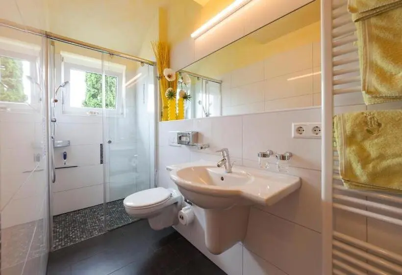 Standard-huone Parveke, Ferienhof Berger Ug