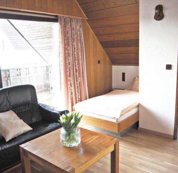 Трехместный Номер Стандарт с Балконом, Gasthaus Zum Alten Euler