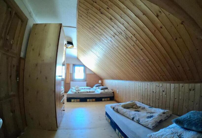 Апартаменты 3 Спальни, Horská Bouda Kuprovka