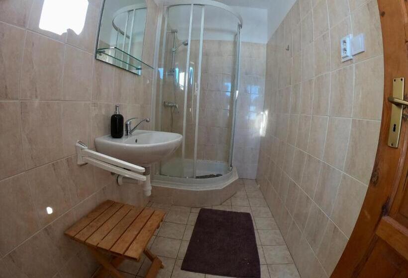 Четырехместный Номер Стандарт, Horská Bouda Kuprovka