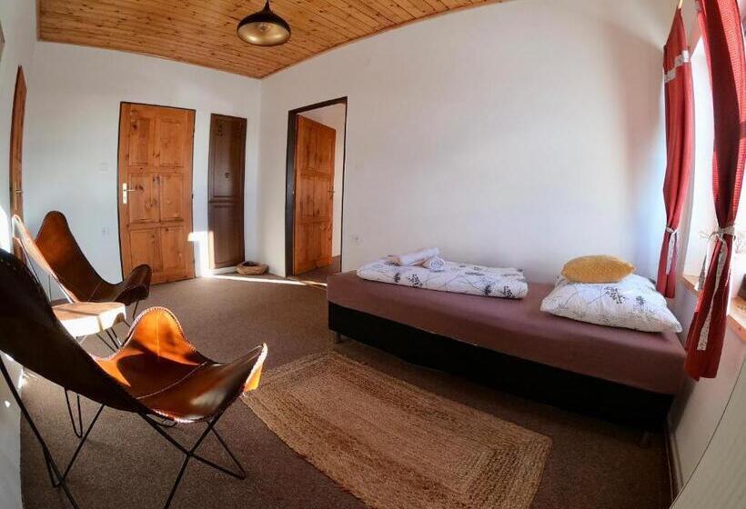 Четырехместный Номер Стандарт, Horská Bouda Kuprovka