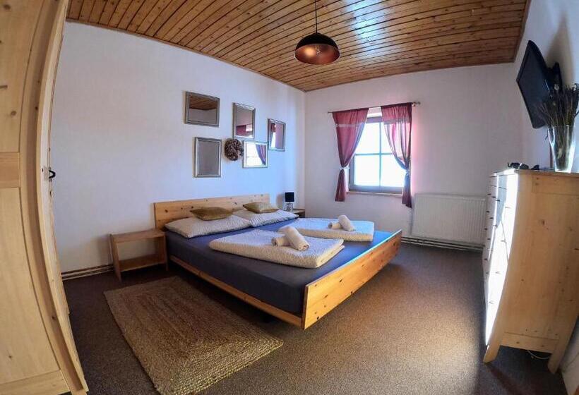 Четырехместный Номер Стандарт, Horská Bouda Kuprovka