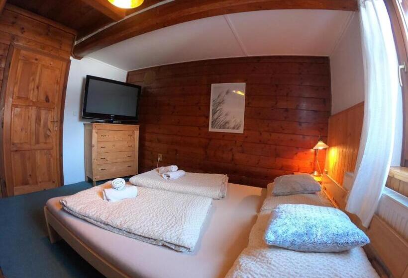 Четырехместный Номер Стандарт, Horská Bouda Kuprovka