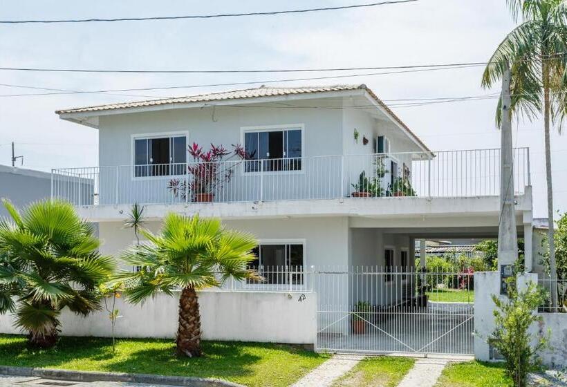 סוויטה נוף לגינה, Moradas Palhoça