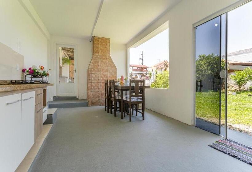 סוויטה נוף לגינה, Moradas Palhoça