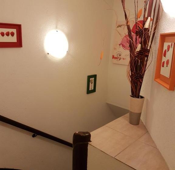 غرفة عائلية, Scharfer Kessel