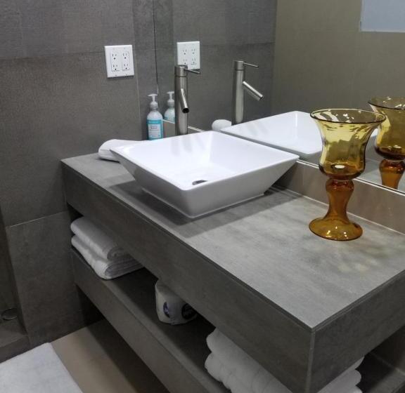 חדר סטנדרט חדר אמבטיה משותף, Sea Rock