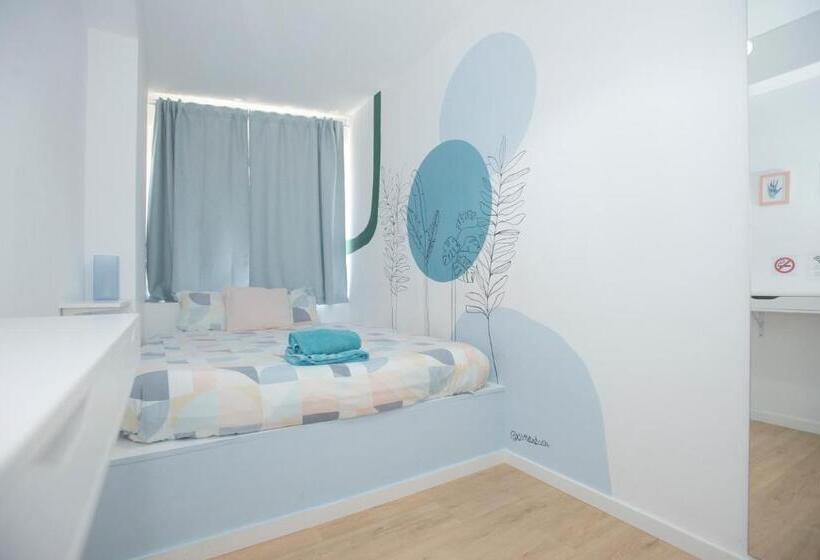 اتاق استاندارد با سرویس بهداشتی مشترک, Porto Automatic