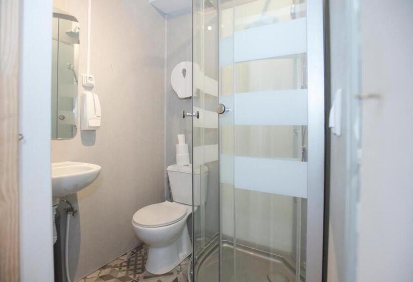 اتاق استاندارد با سرویس بهداشتی مشترک, Porto Automatic