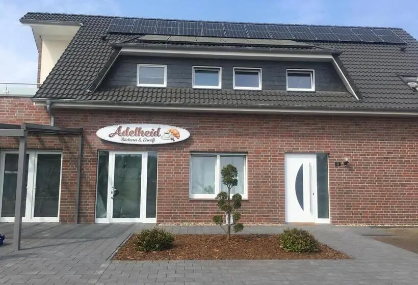 スタンダードルーム, Gäste Und Messezimmer Adelheidsdorf