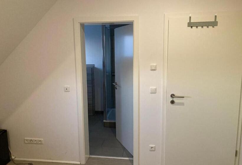 Номер Стандарт, Gäste Und Messezimmer Adelheidsdorf