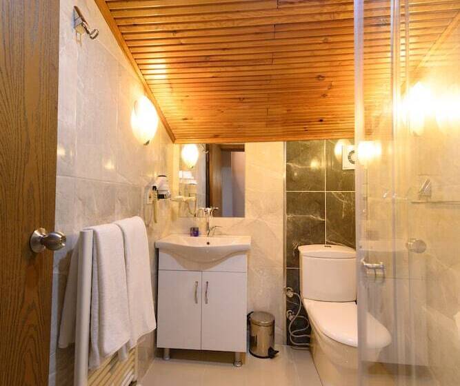 ペントハウスルーム, Entes Apart