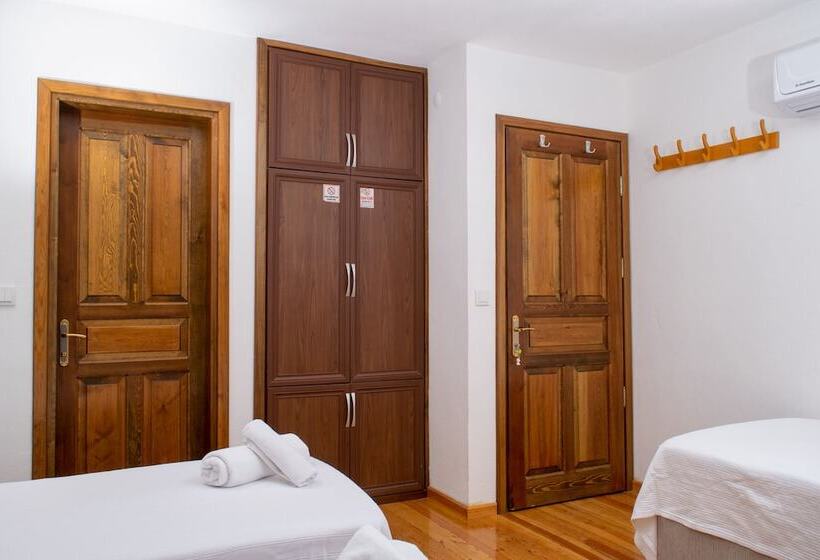 اتاق استاندارد, Flores Hotel Alacati