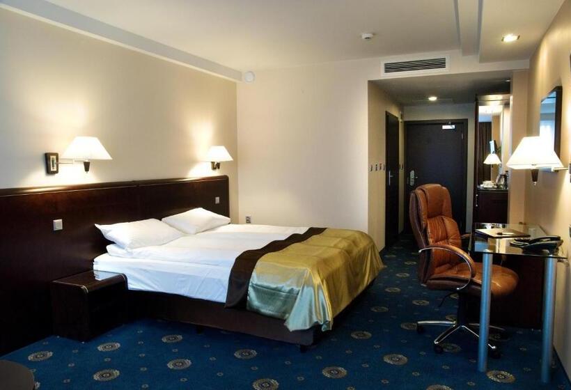 スタンダードルーム, Ambasador Centrum