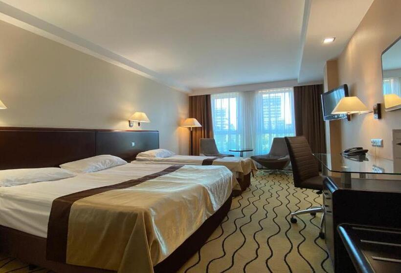 ファミリールーム, Ambasador Centrum