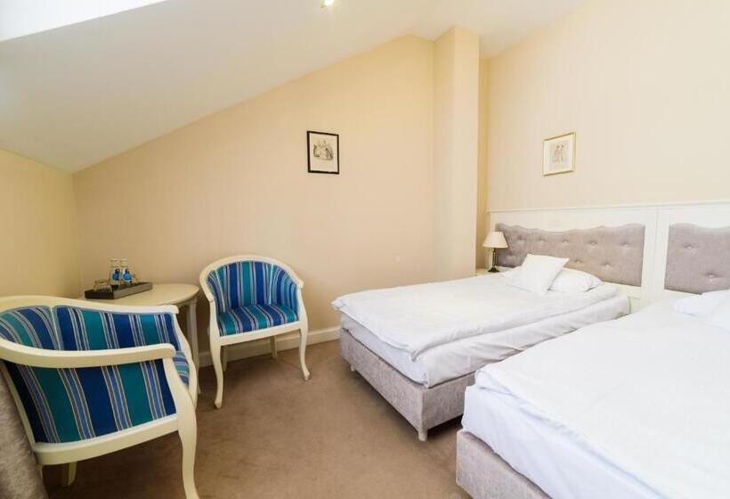 标准间, Ambasadorski Rzeszów