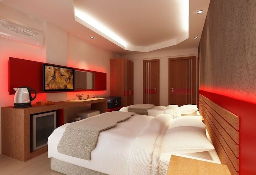 غرفة ديلوكس, Anil