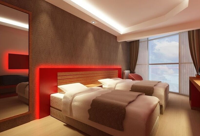 غرفة ديلوكس, Anil